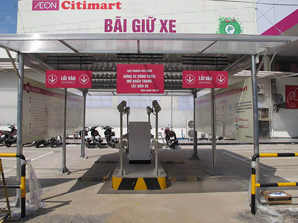 máy giữ xe siêu thị